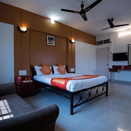 Oyo 1065 Hotel Hmr Royal Inn Pune Ngoại thất bức ảnh