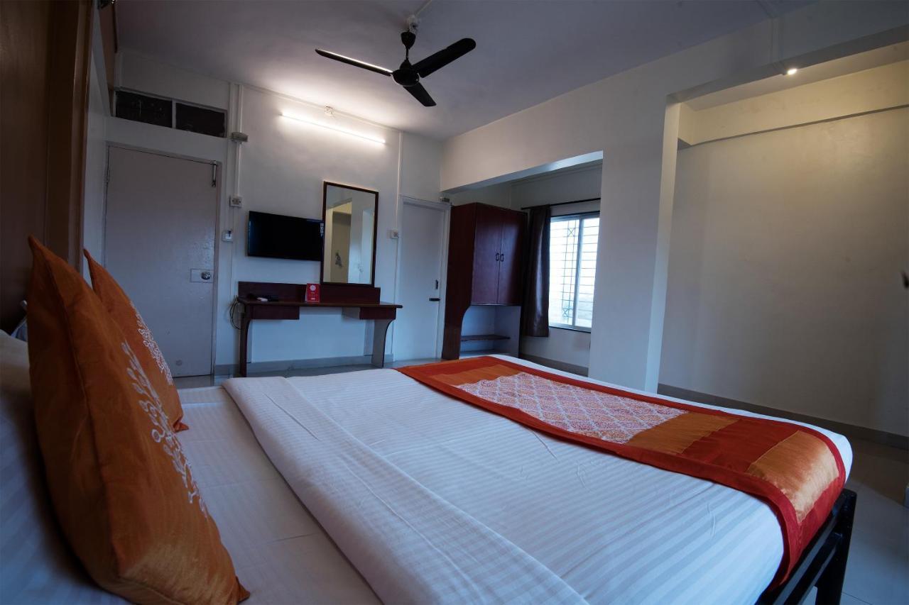 Oyo 1065 Hotel Hmr Royal Inn Pune Ngoại thất bức ảnh