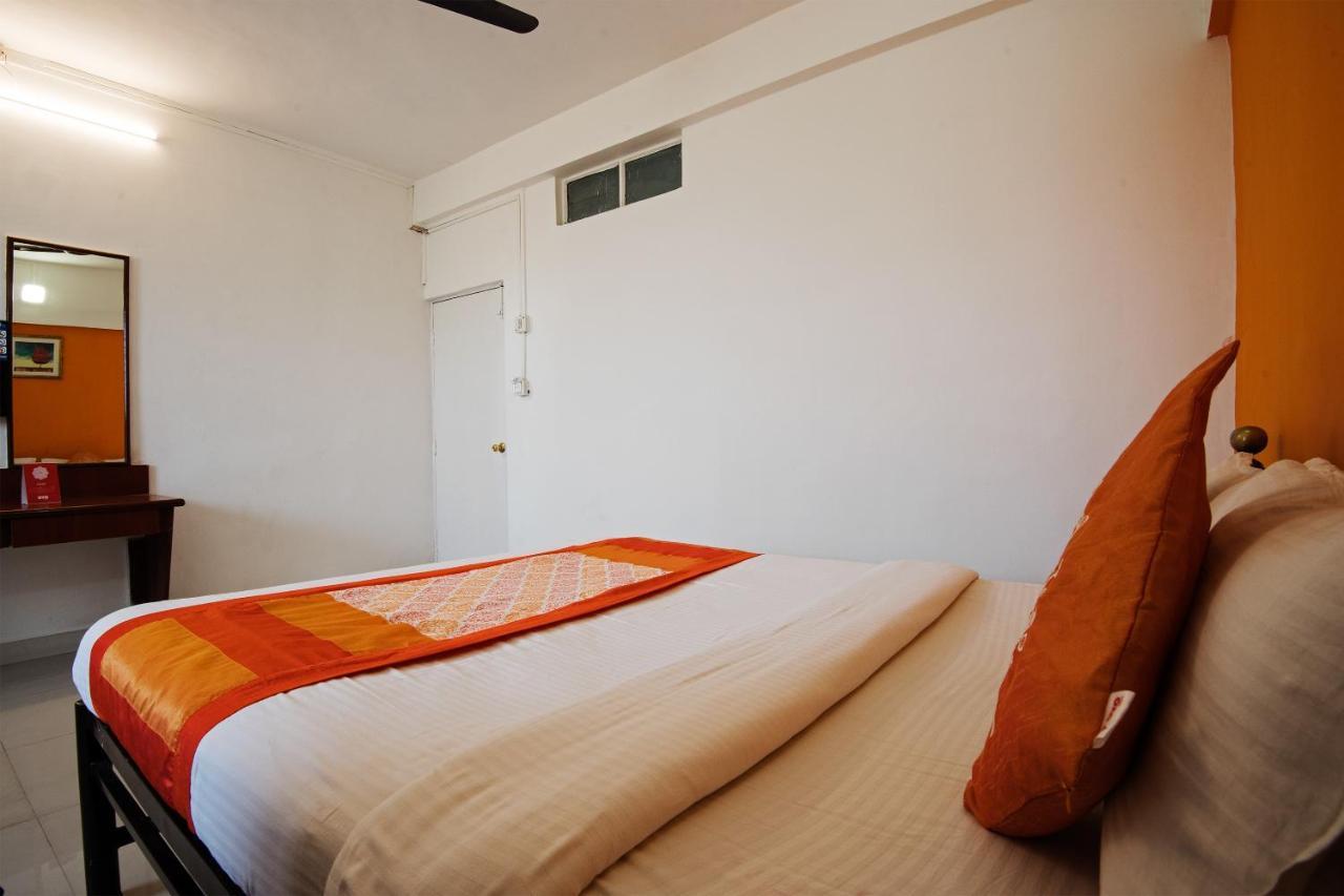 Oyo 1065 Hotel Hmr Royal Inn Pune Ngoại thất bức ảnh