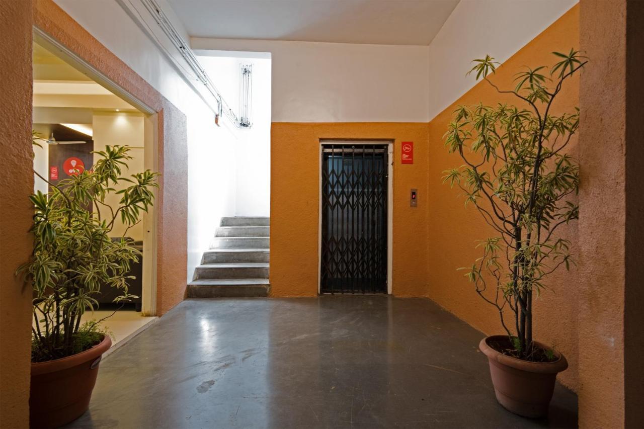 Oyo 1065 Hotel Hmr Royal Inn Pune Ngoại thất bức ảnh