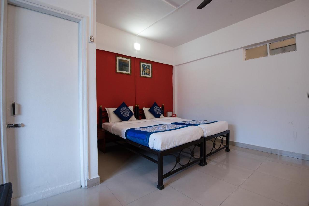 Oyo 1065 Hotel Hmr Royal Inn Pune Ngoại thất bức ảnh