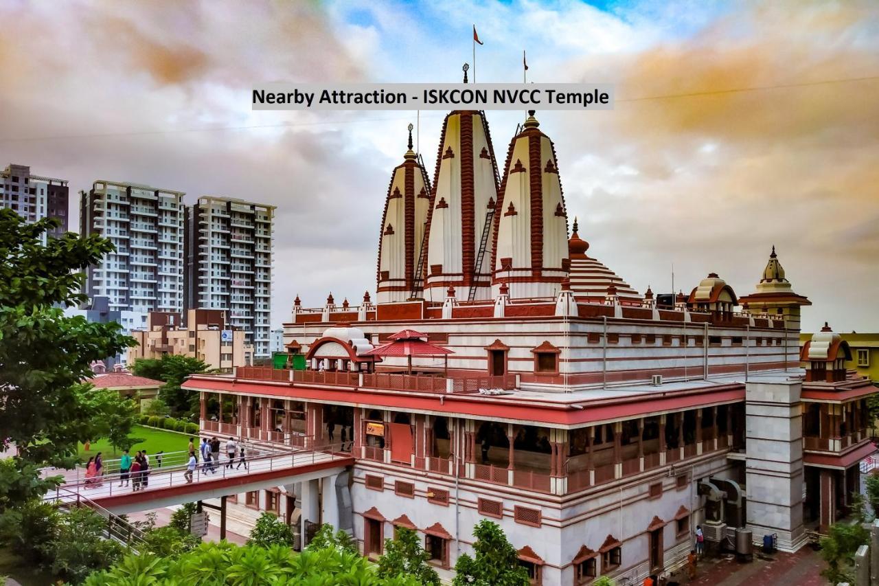 Oyo 1065 Hotel Hmr Royal Inn Pune Ngoại thất bức ảnh