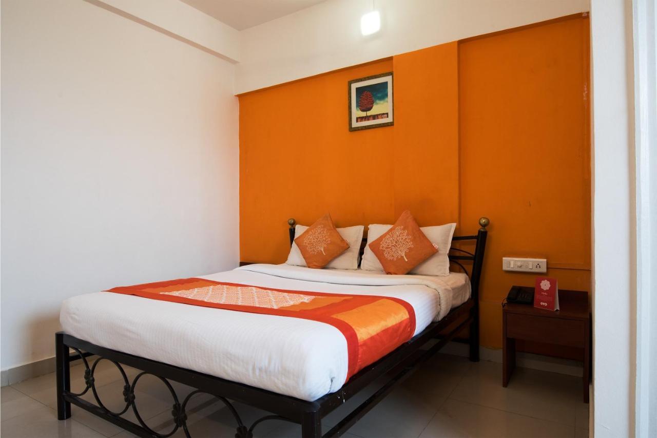 Oyo 1065 Hotel Hmr Royal Inn Pune Ngoại thất bức ảnh