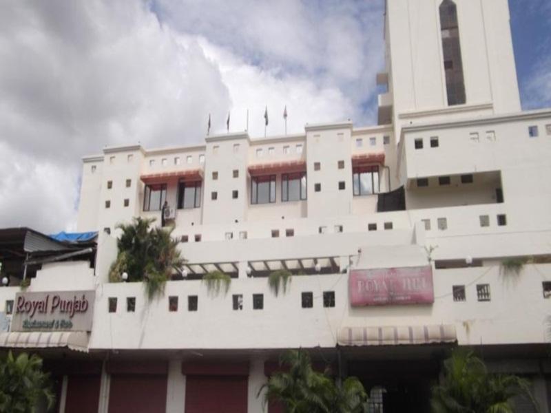 Oyo 1065 Hotel Hmr Royal Inn Pune Ngoại thất bức ảnh