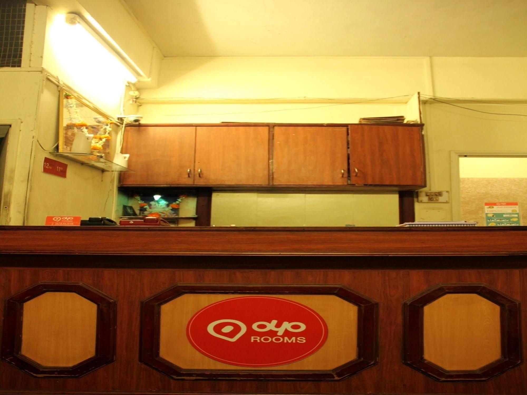 Oyo 1065 Hotel Hmr Royal Inn Pune Ngoại thất bức ảnh