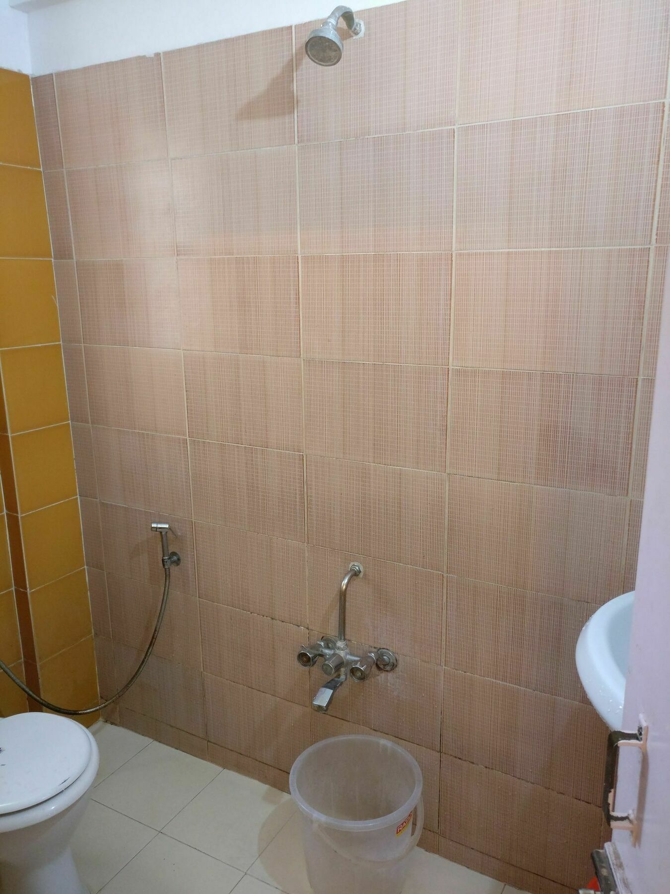 Oyo 1065 Hotel Hmr Royal Inn Pune Ngoại thất bức ảnh